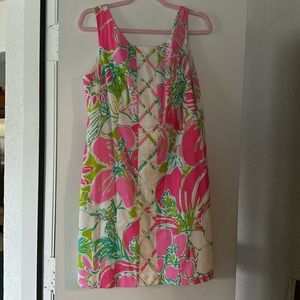 Lilly pullitzer beautiful shift dress.
